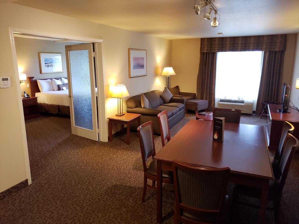 Wingate By Wyndham - Edmonton West Hotell Eksteriør bilde