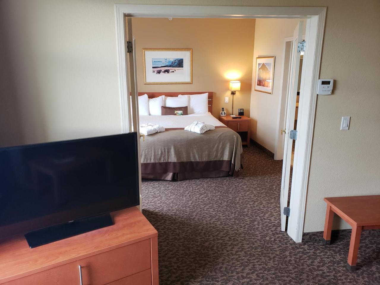 Wingate By Wyndham - Edmonton West Hotell Eksteriør bilde
