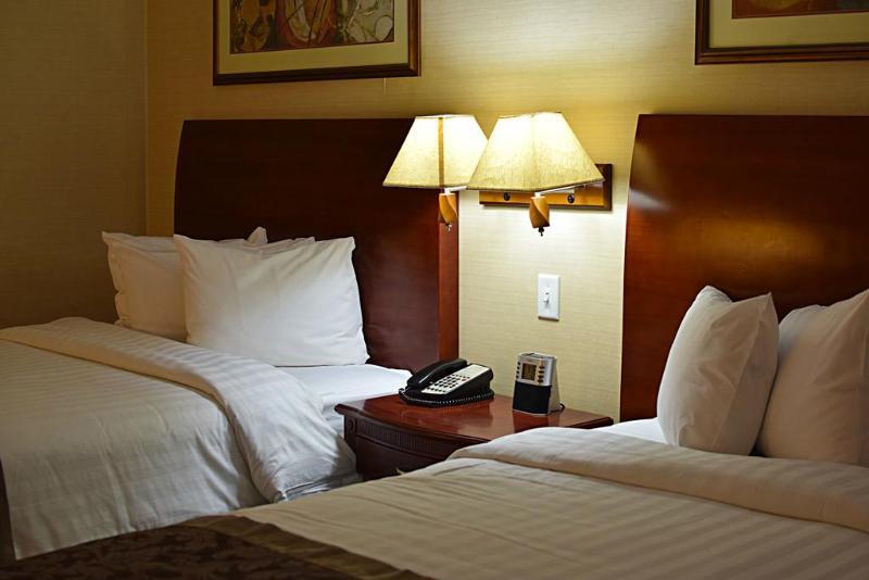 Wingate By Wyndham - Edmonton West Hotell Eksteriør bilde